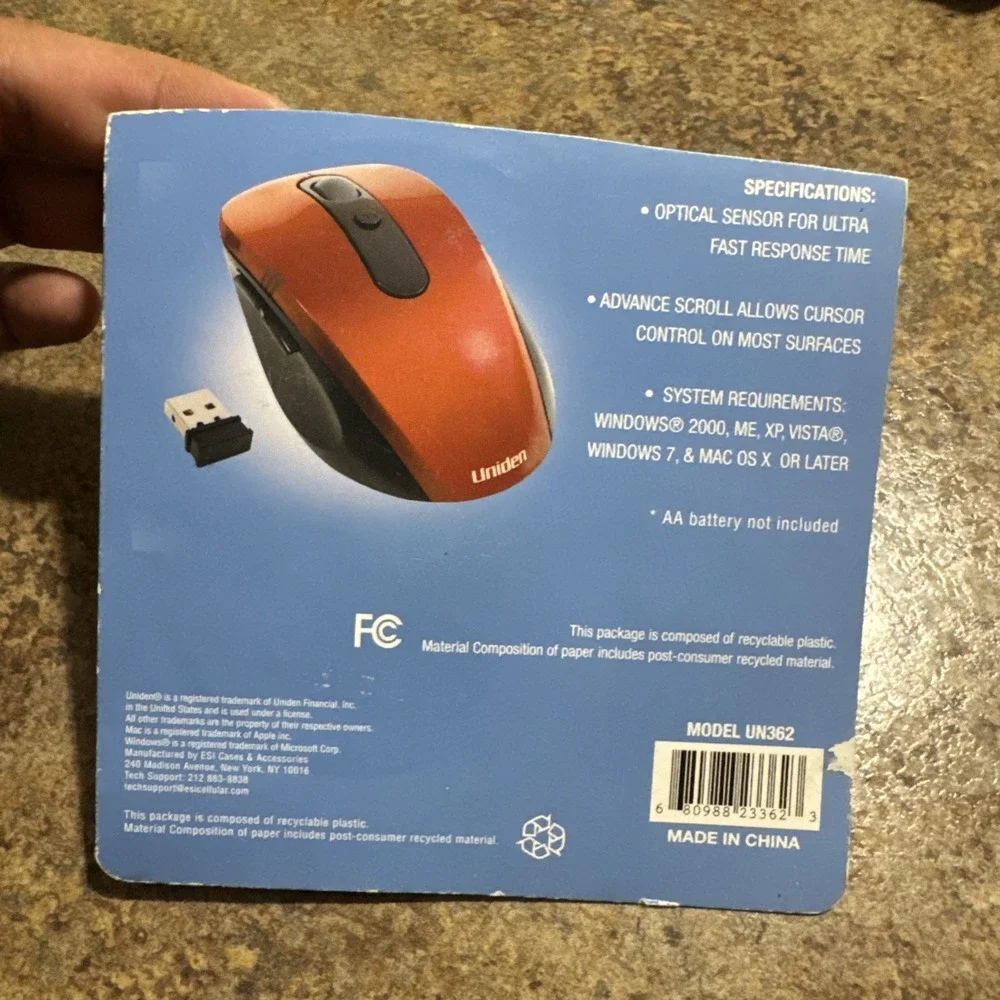 Uniden Wireless Mouse Red USB High Definition Fast Response